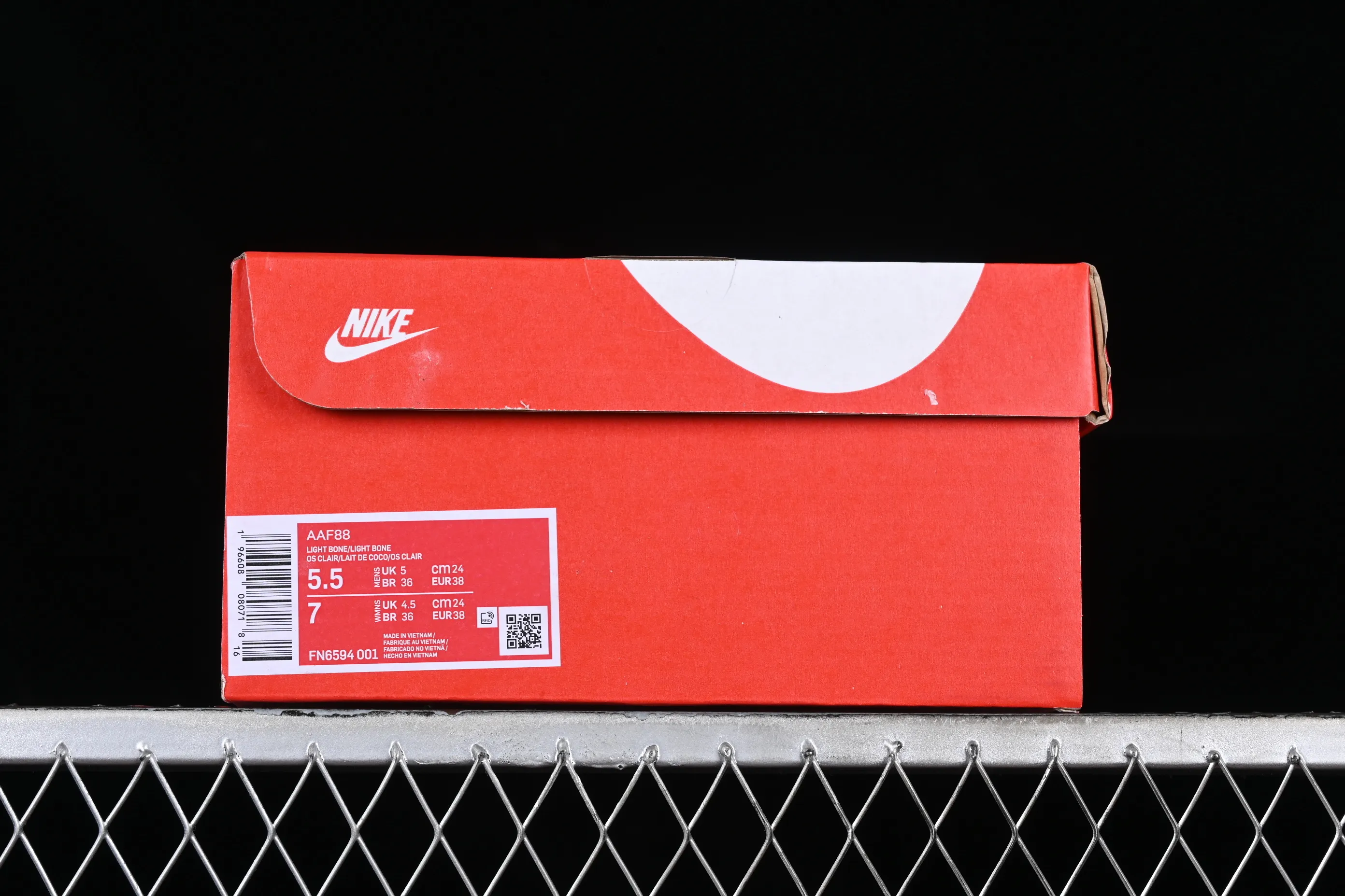 All Categories Nk SB Dunk Series Nk Air Alpha Force 88 Campus Shoes Nk Air Alpha Force 88 SP First Layer Nike Mid-top Casual Running Shoes FN6594-001